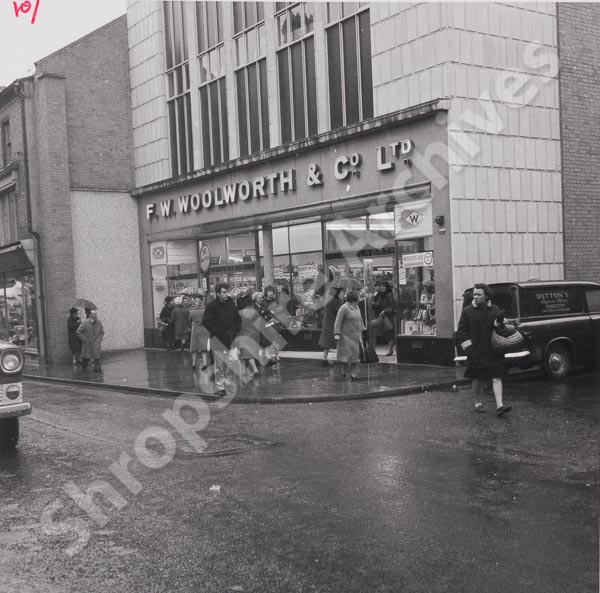 Oswestry Woolworths 1970s